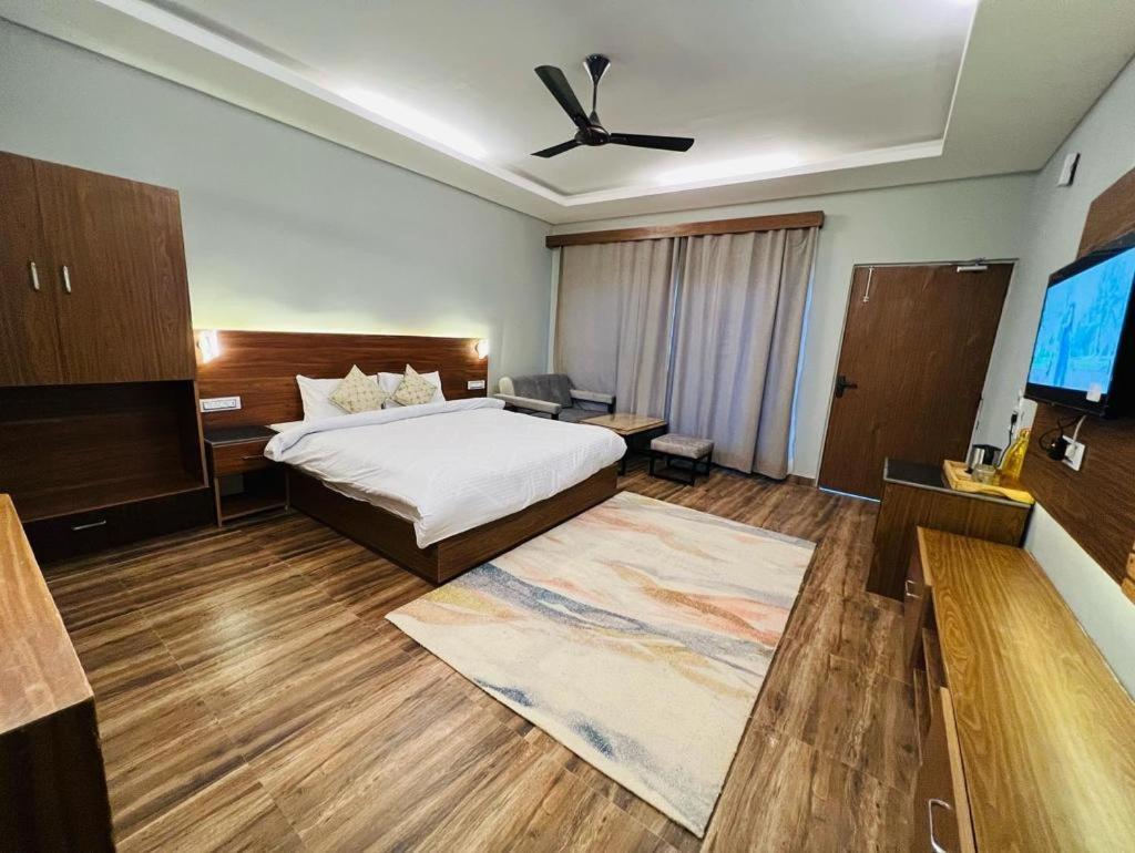 The Foresta By Orchid Hospitality & Holidays Hotell Mukteshwar Exteriör bild