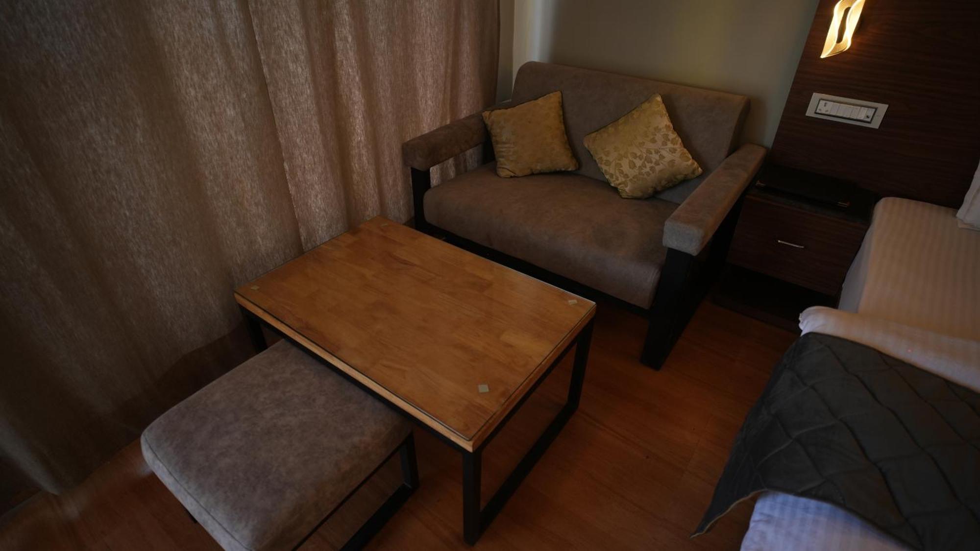 The Foresta By Orchid Hospitality & Holidays Hotell Mukteshwar Exteriör bild