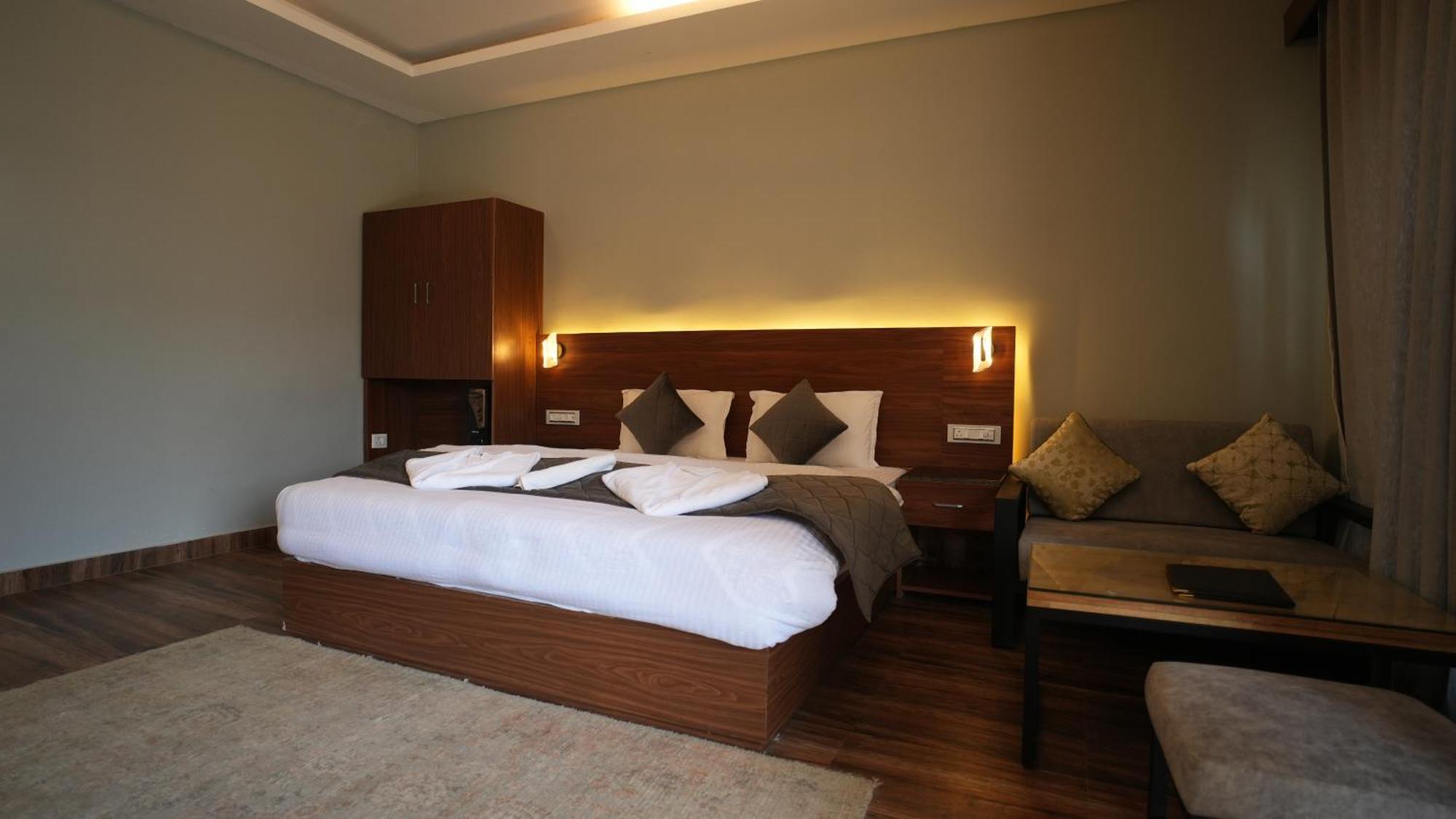 The Foresta By Orchid Hospitality & Holidays Hotell Mukteshwar Exteriör bild